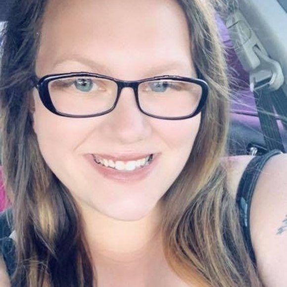 Meet your Posher, Kimberly - Picture 1 of 1